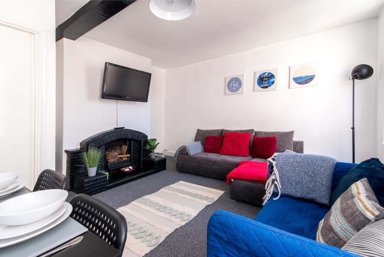 Characterful 2 Bed Apartment - Spacious & Comfy Castle Donington Extérieur photo