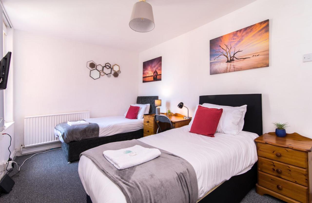 Characterful 2 Bed Apartment - Spacious & Comfy Castle Donington Extérieur photo